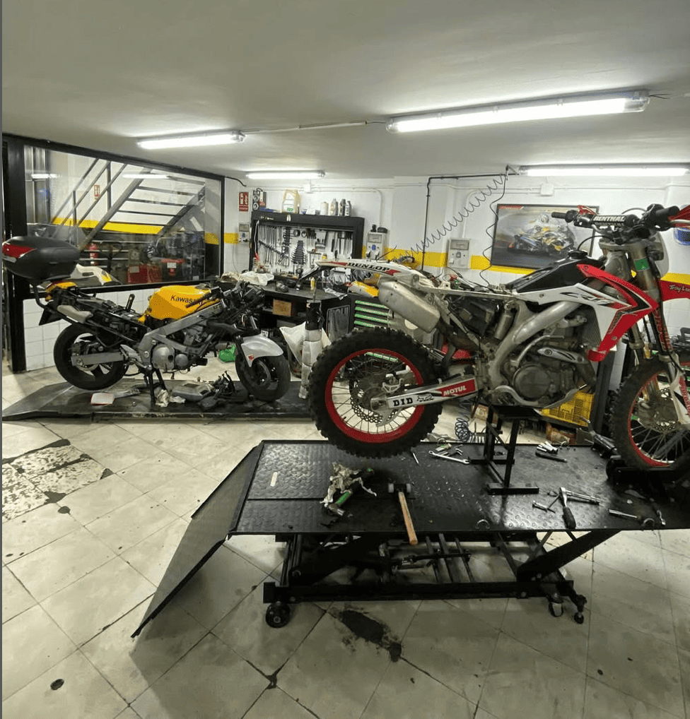 Captura de Pantalla 2024-11-29 a las 12.40.17-2 Taller mecánico especializado